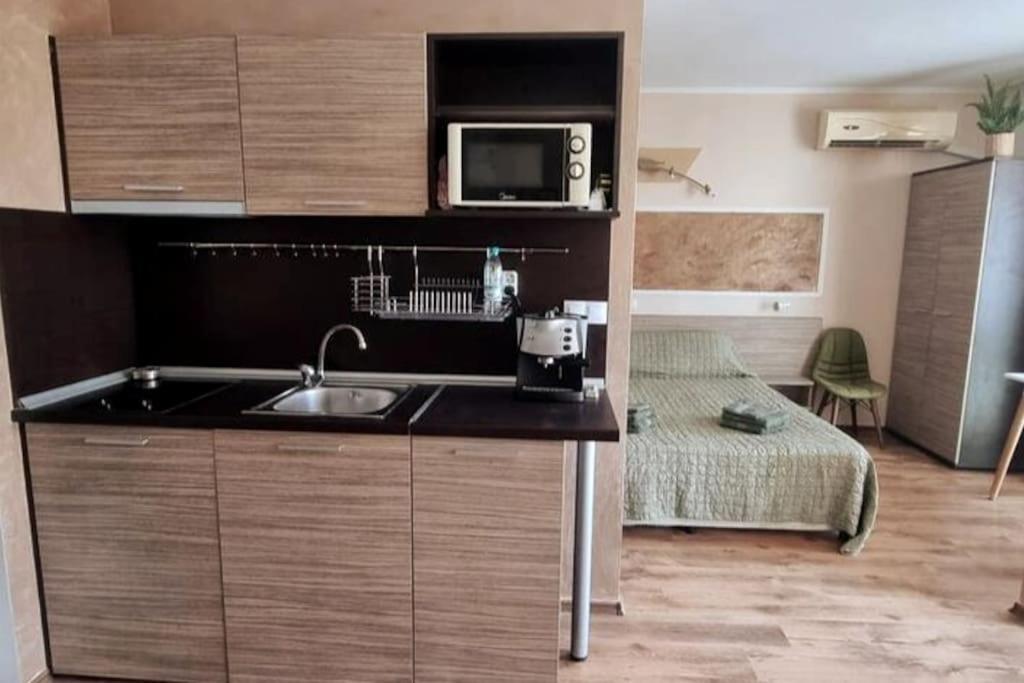 Уютен Апартамент Близо До Морето Igroeg Burgas Exterior photo